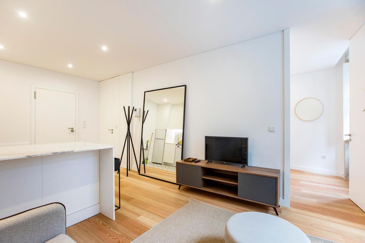 Downtown Wonder Flat W/ Ac By Lovelystay Porto Exteriér fotografie